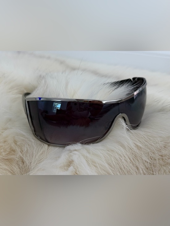 Police Accessories - POLICE MADE IN ITALY TZ8711 Y2K Shield Grey Gradient Sunglasses WORN ONCE EUC